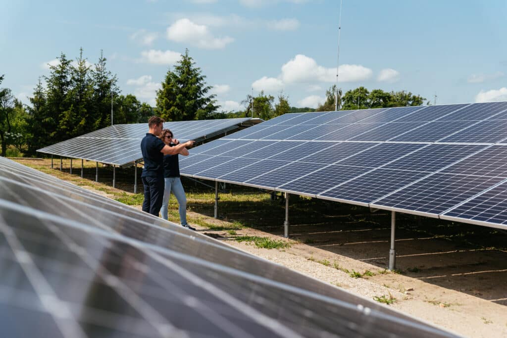 Solární panely na místě, TON obchodování s enegií